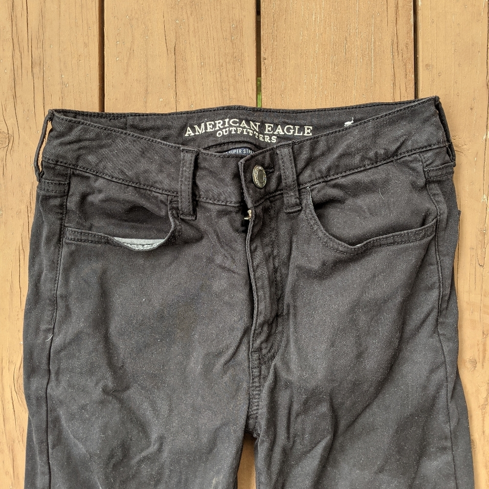 Black American Eagle Jeans Size 2 Short